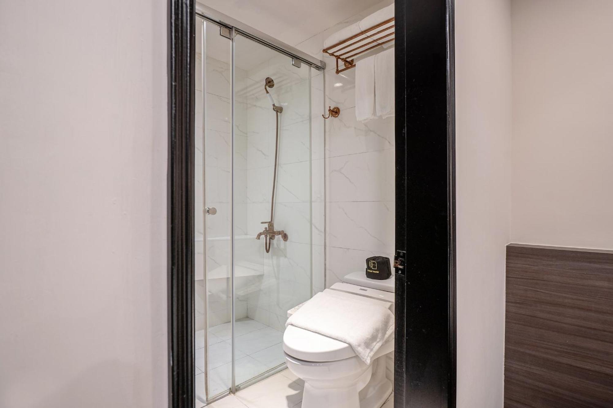 Dream Mansion Hotel Тайджун Екстериор снимка