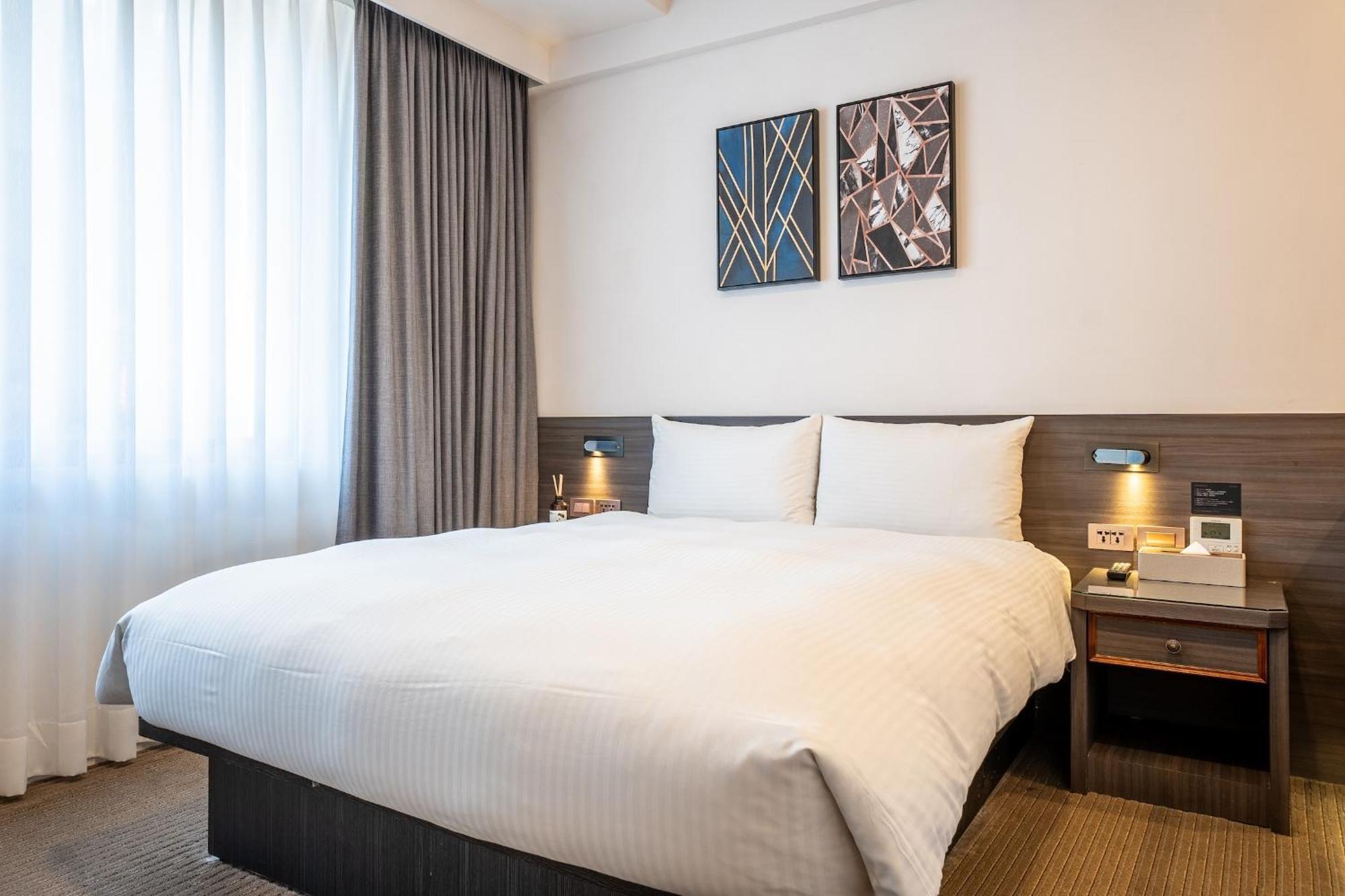 Dream Mansion Hotel Тайджун Екстериор снимка