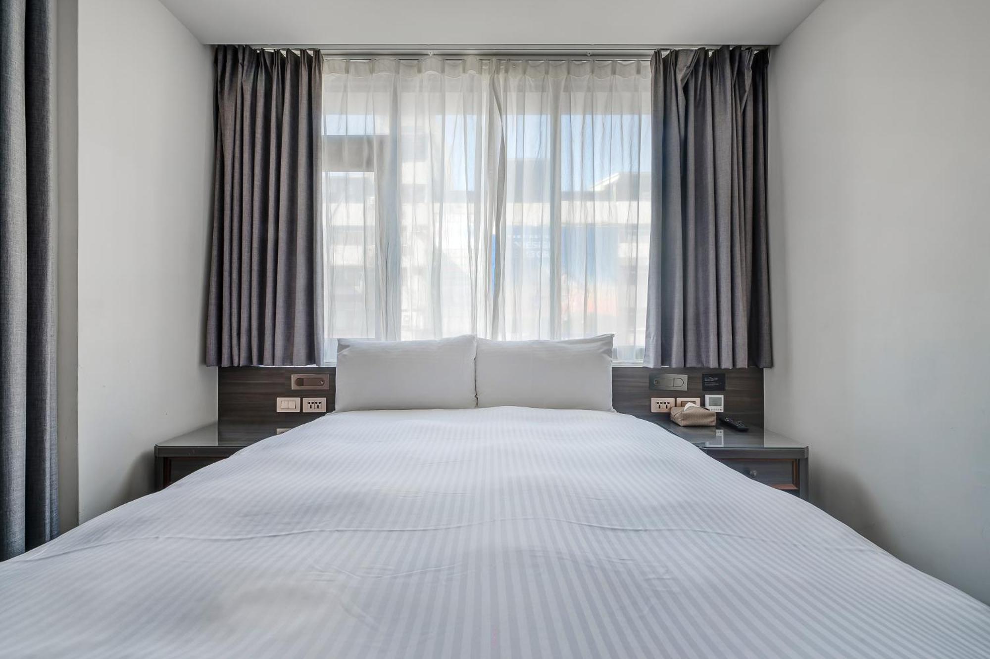Dream Mansion Hotel Тайджун Екстериор снимка
