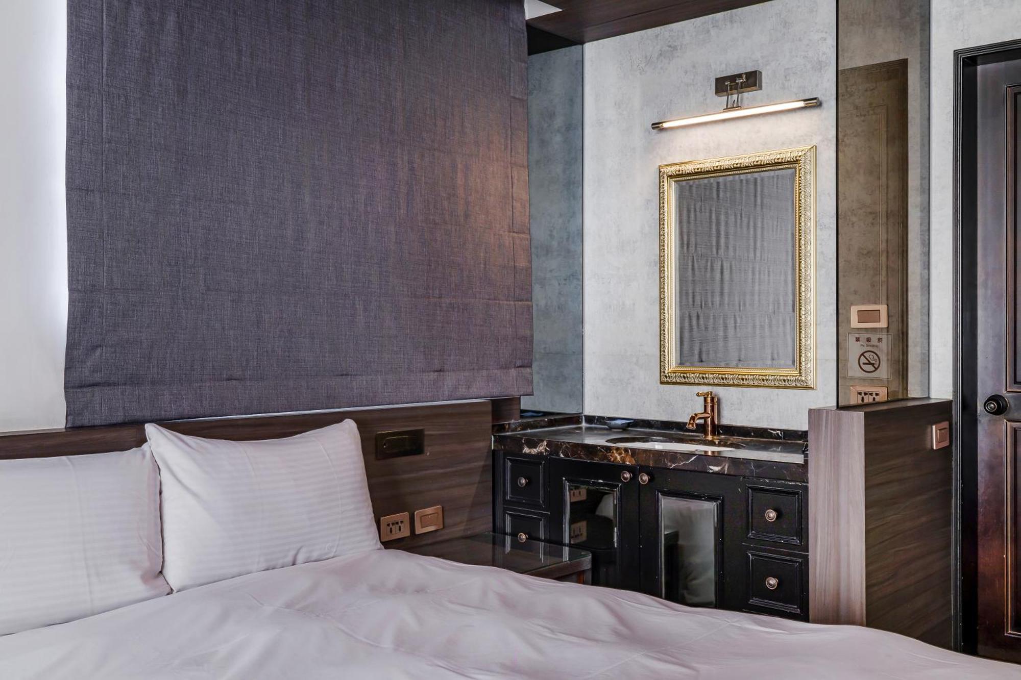 Dream Mansion Hotel Тайджун Екстериор снимка