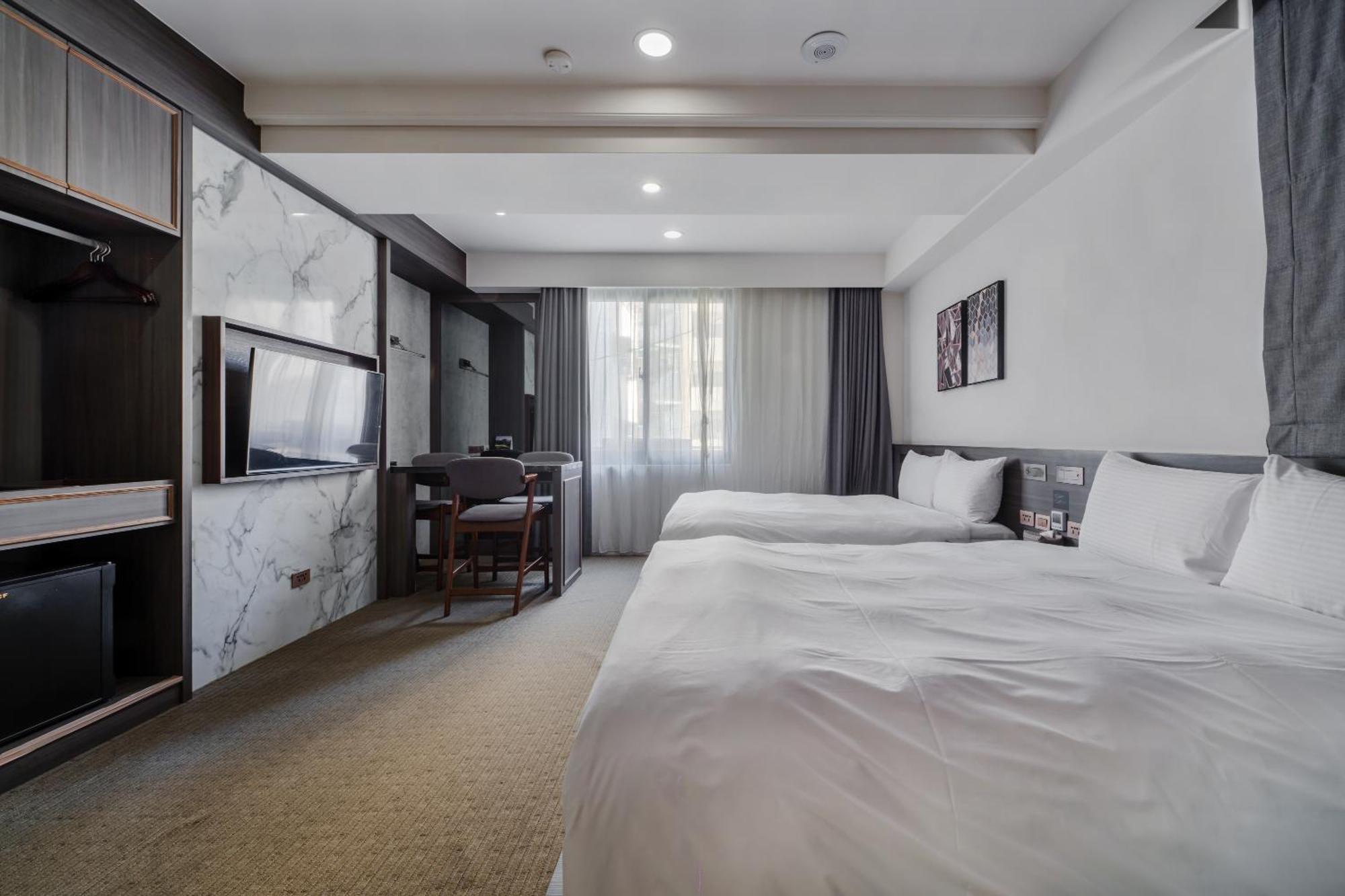 Dream Mansion Hotel Тайджун Екстериор снимка