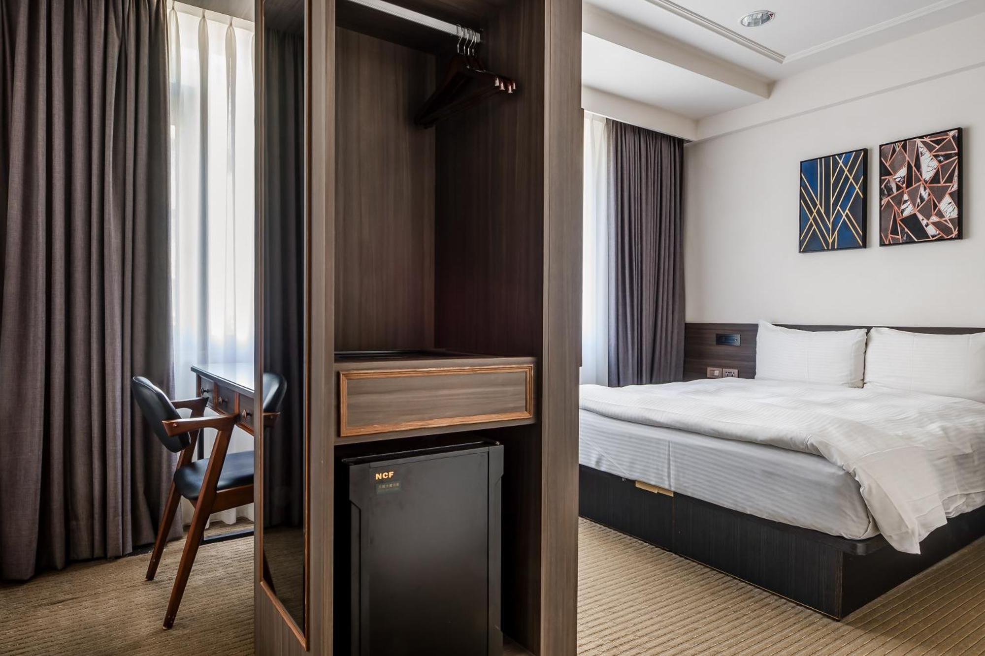 Dream Mansion Hotel Тайджун Екстериор снимка