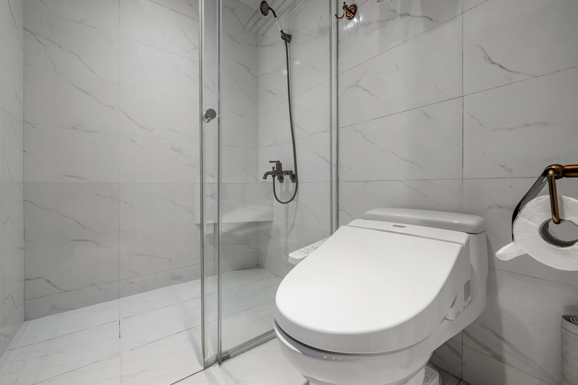 Dream Mansion Hotel Тайджун Екстериор снимка